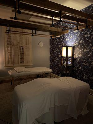 Massage room for couples