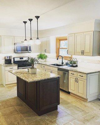 Charleston White Cabinets with Charleston Saddle cabinets for Island and Giallo Napoli Granite