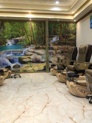 Pedicure area 4.24.23