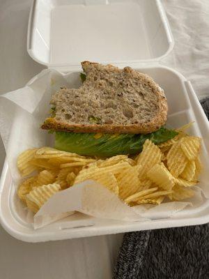 customizable turkey sandwich & chips