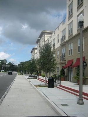 Body Lines by Meral has free parking right outside the door on the street.