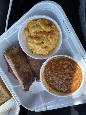 3 rib plate with baked beans and Mac and cheese