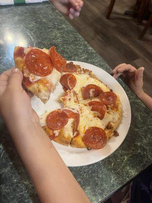 Kids pepperoni pizza