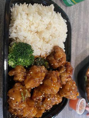 S11. Sesame Chicken