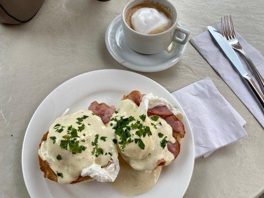 Eggs Benedict and cappuccino