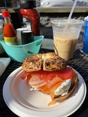 Lox bagel