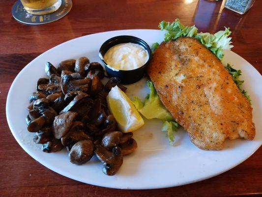 Tilapia and sautéed mushrooms.  Done really nice.