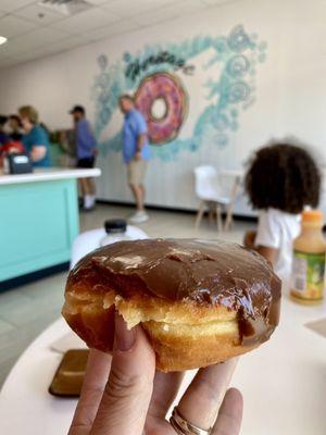 10/10 - Hot fresh filled chocolate donut. Unreal!