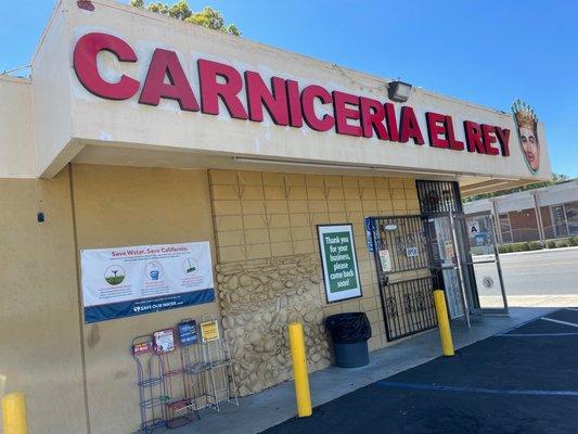 Entrance of the store off of 6th st before main st in corona, Ca