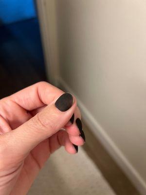 You can see how thin the dip is on the thumb and it doesn't reach to the tip of the nail. I got my nails done 2 hours ago...