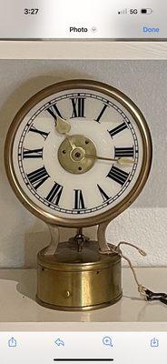 Classical Clocks & Antiques