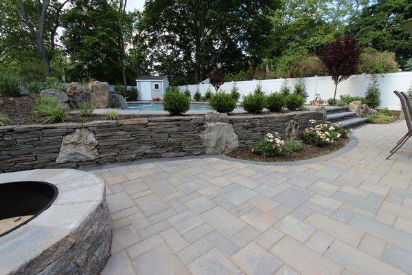 Fire Pit & Garden Wall