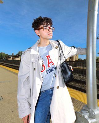 We love trench coats, vintage denim, and graphic tees!