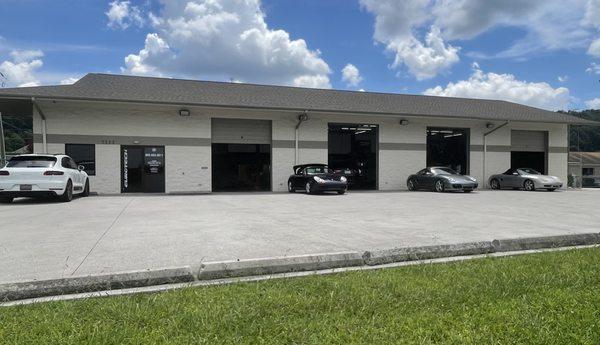 Eurotech Knoxville, Knoxville's premier dealership alternative, specializing in European automotive repair and service.