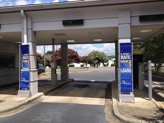 Matthews Amenities -Walk Up Smart ATM (accepts deposits) -Drive-thru  -Night Depository Access -Wheelchair Access