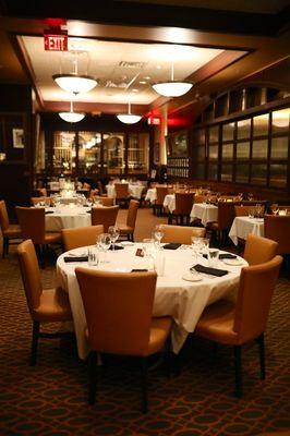 Classic interiors and lively jazz make each Sullivan's experience unique.