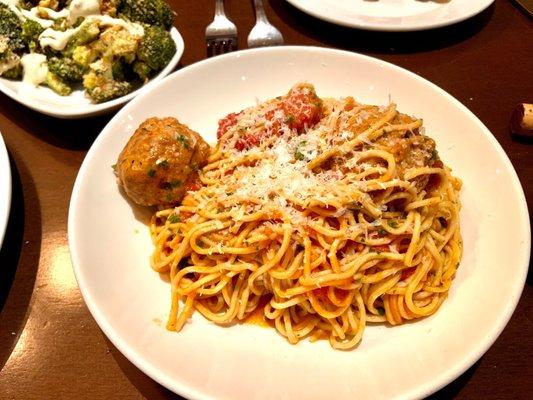 Spaghetti e Polpette with meatballs