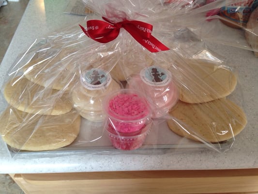 Pretty packaged sugar cookie decorating kit