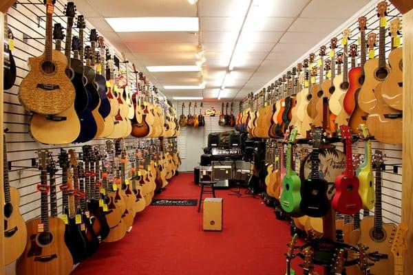 Dr. Guitar Music's New Acoustic Room.