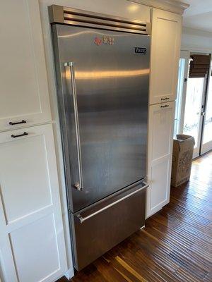 Viking refrigerator repair and maintenance.