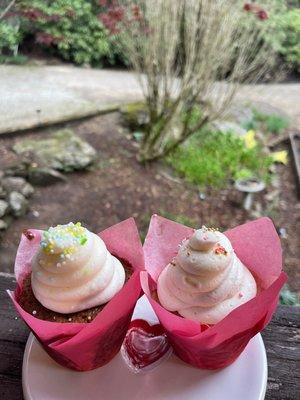 Champagne, cupcakes with cream cheese, butter, cream, ice cream? Yes please I'll take a doz