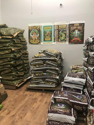 All Foxfarm soils $16.99 and under for 2 cubic ft.