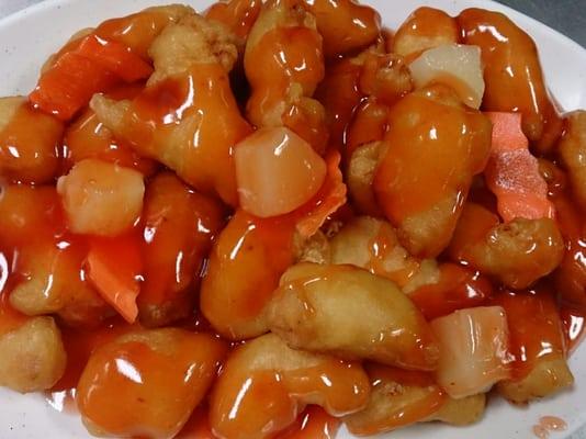 The sweet sour chicken! Yum~