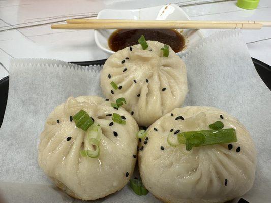 Steamed pork buns