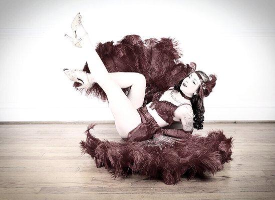 Burlesque class this Sunday!! Join us