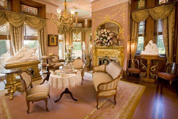 Maymont Mansion pink drawing room. c Dennis McWaters