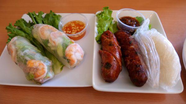 Spring rolls and Lao sausage with sticky rice