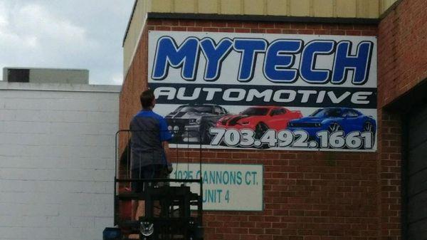 Installing the new sign