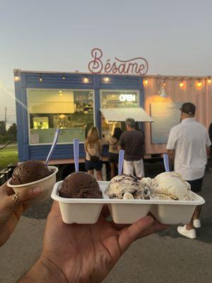 Triple sampler with damn good chocolate, paint it black (their version of cookies and cream) and banana pudding.