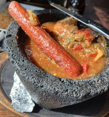 Hot dog molcajete