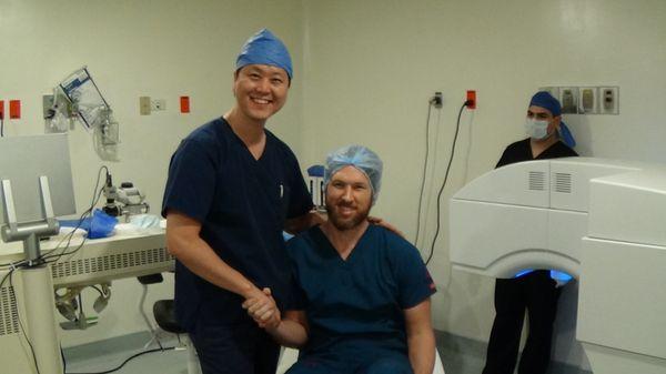 Dr. Paul C. Lee becomes the very first private surgeon in the US to become certified and perform SMILE. Feb 2016