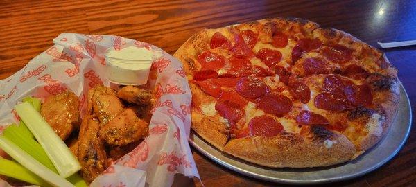 Extra (Med) Pepperoni Pizza with Hot Wings