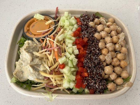 Mediterranean blend salad without the cover