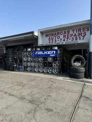 MONARCAS TIRES & AUTO REPAIR