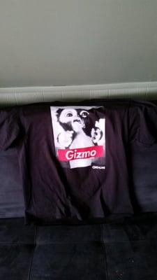 The guy even complimented me on my gizmo shirt and asked where I got it...  ;-)