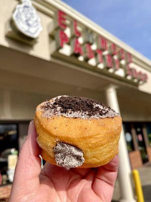 Cookies and cream donut