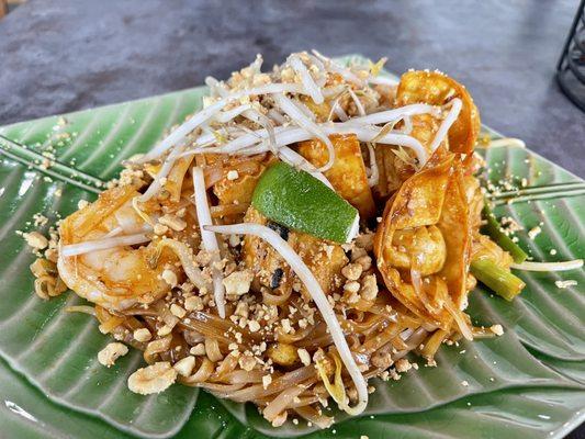 Special Pad Thai with shrimp, chicken wontons and fried tofu