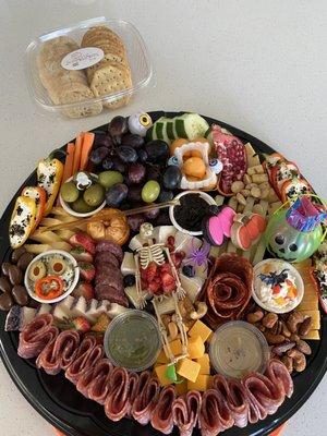 Halloween charcuterie !!