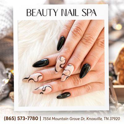 Elevate your Thanksgiving look with the sleek and stylish charm of black line nails, adding a touch of modern elegance to your holiday ensem