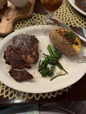 14oz ribeye, broccolini, baker