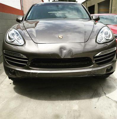 Porsche Cayanne ready for tear down.