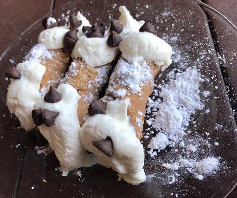 These cannoli were honestly some of the best that I have ever had! Bravo!