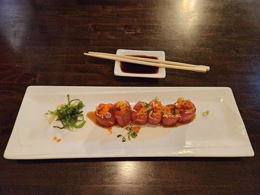 Special Tuna Sashimi Appetizer is the most flavorful item I have ordered.