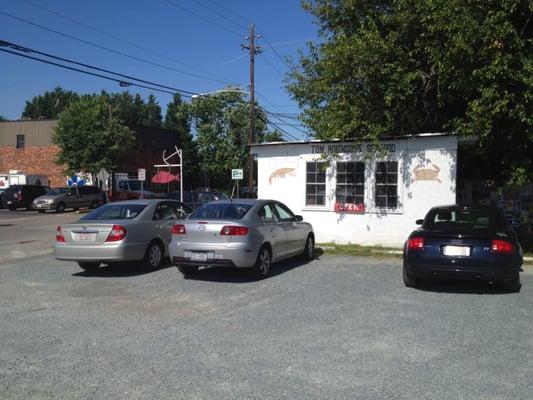 Very Small Place this Tom Ribinson's Carolina Seafood.