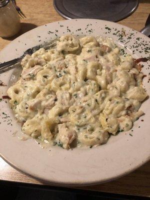 Garlic cheese tortellini with Alfredo