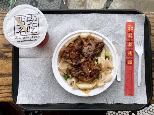 N10: stewed oxtail hand-ripped noodles